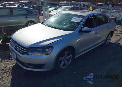 2012 Volkswagen Passat 2.5L Se из США, поврежденный, VIN 1VWBP7A36CC089949